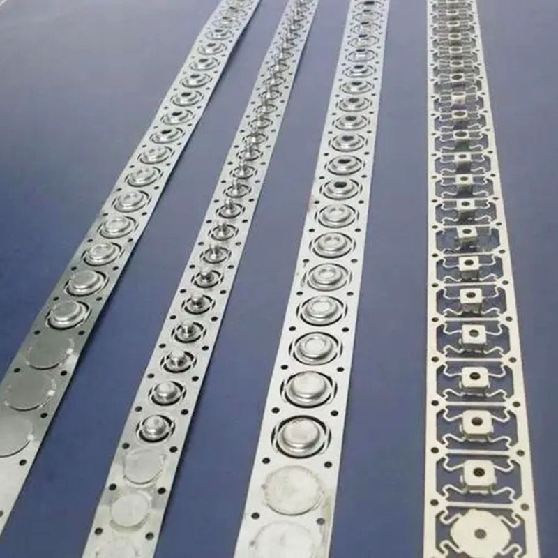 progressive-stamping-die-3