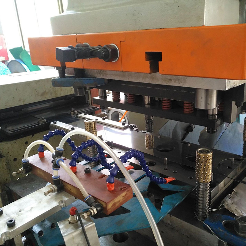automatic metal stamping dies